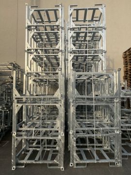 GALVANISED PALLETS FOR PROPS 1